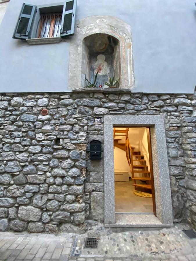 Вилла Lake House Near Bellagio Лезено Экстерьер фото
