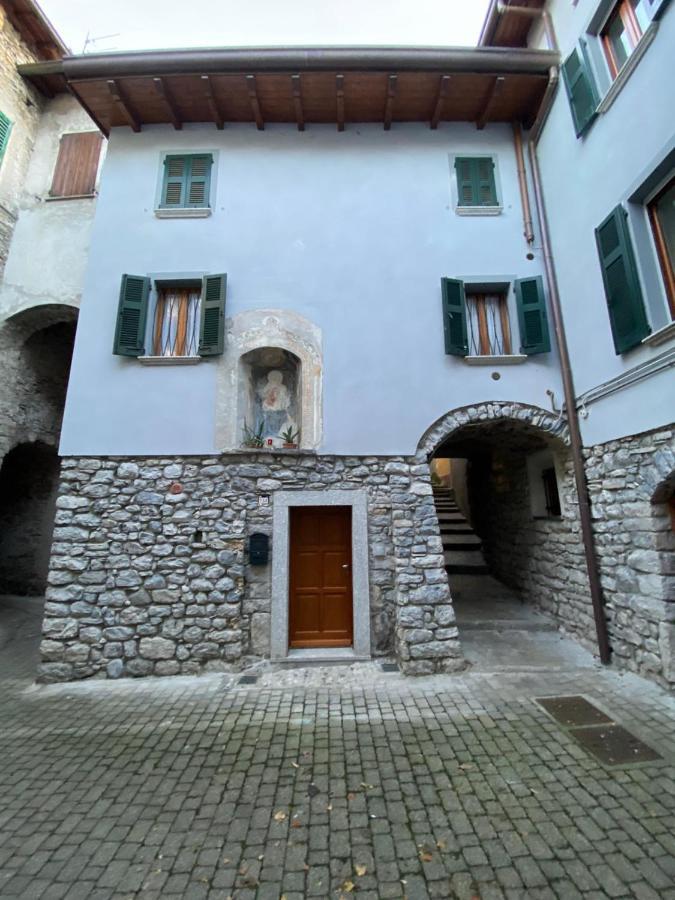 Вилла Lake House Near Bellagio Лезено Экстерьер фото
